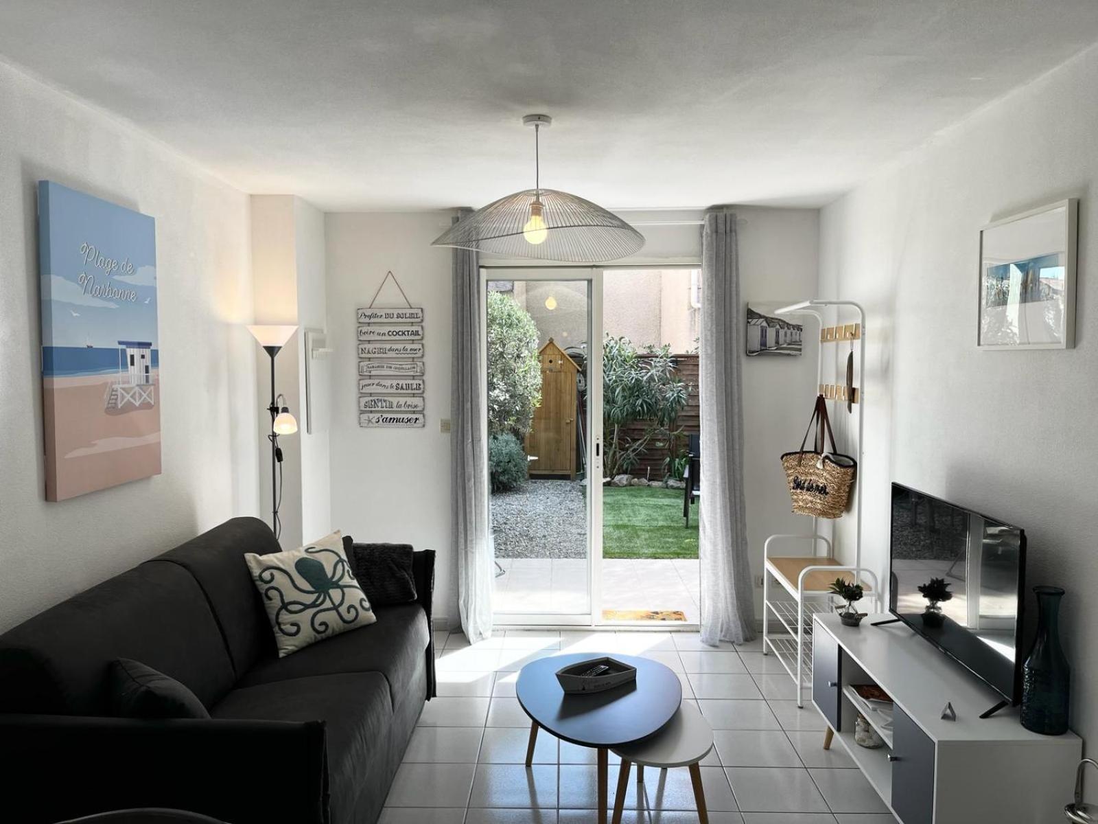 4 Etoiles Avec Jardin Cloture Et Piscine Dans La - * Narbonne