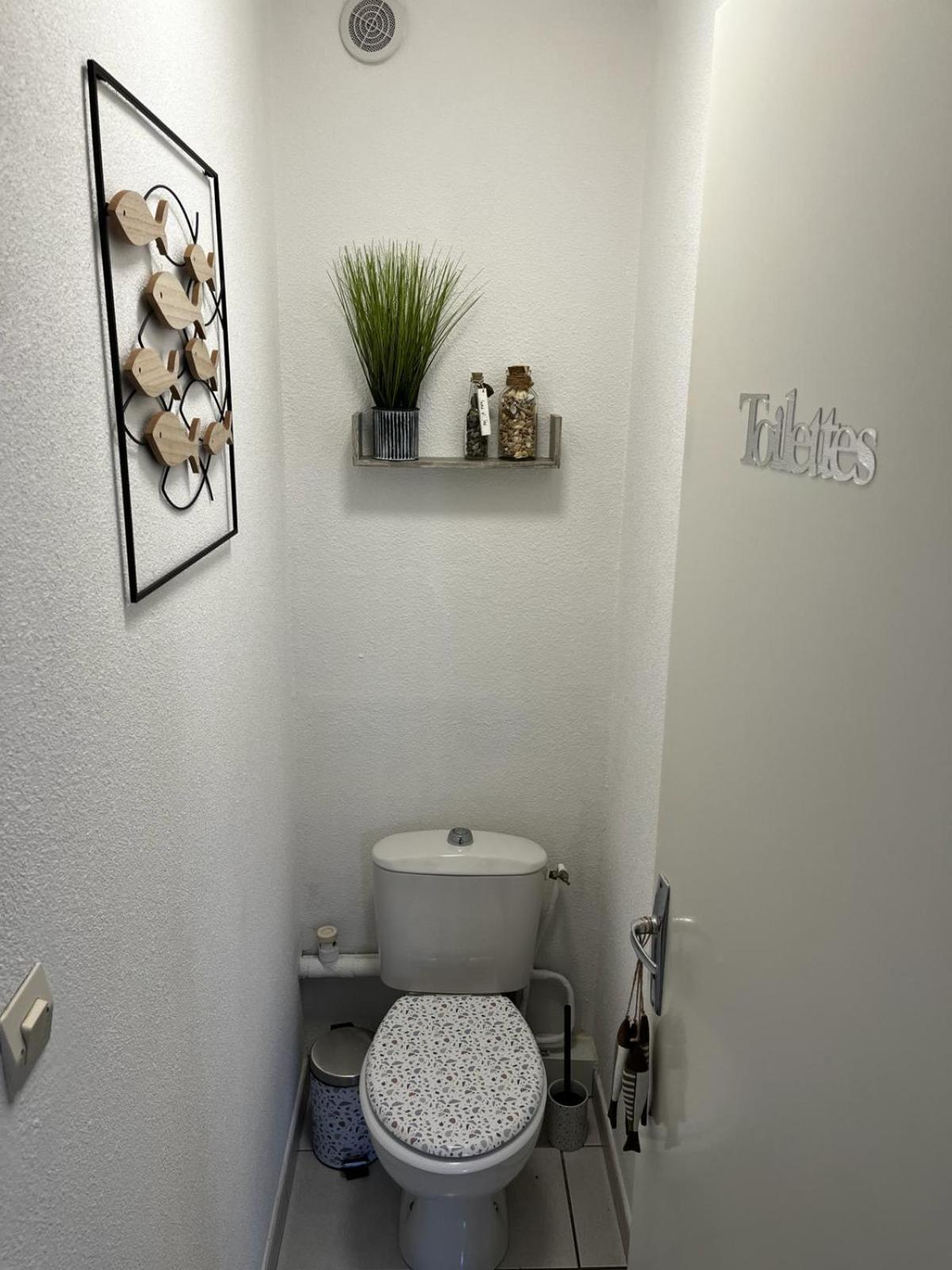 Appartement 4 Etoiles Avec Jardin Cloture Et Piscine Dans La -