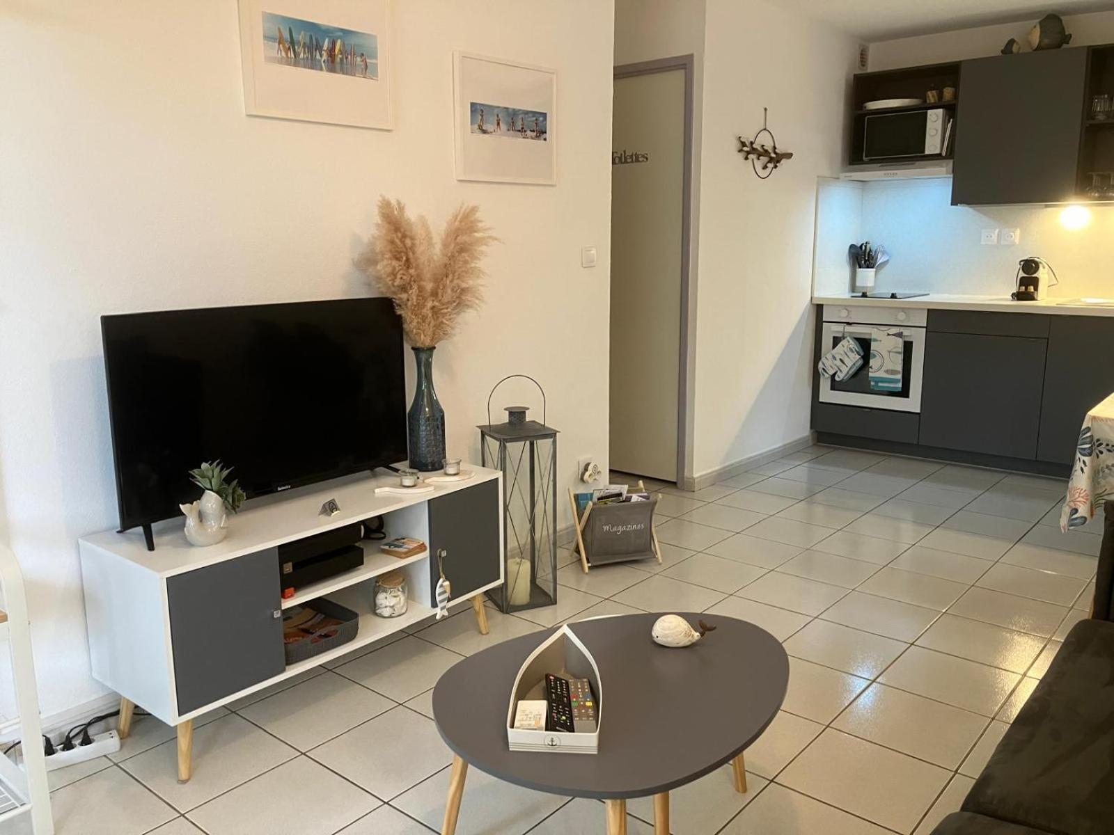 4 Etoiles Avec Jardin Cloture Et Piscine Dans La - Appartement Narbonne